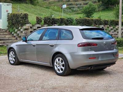 Alfa Romeo 159 SPORTWAGON 1.9 JTDM 150CV GARANZIA usata Sassofeltrio