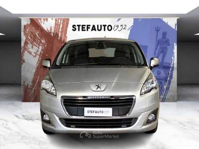 Peugeot 5008 I -  1.6 hdi 8v Active 115cv Grigio usata Bologna