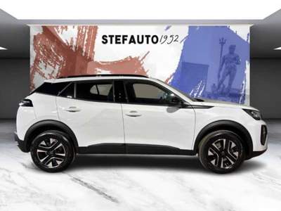 Peugeot 2008 II 2023 -  1.2 hybrid Edition 110cv e-dcs6 Bianco usata Bologna