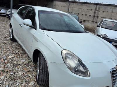 Alfa Romeo Giulietta alfa romeo giulietta usata Giugliano in Campania