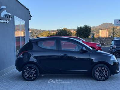 Lancia Ypsilon 5 porte S&S Hybrid Gold -CAMERA-APPLE CARPLAY Nero usata ARICCIA