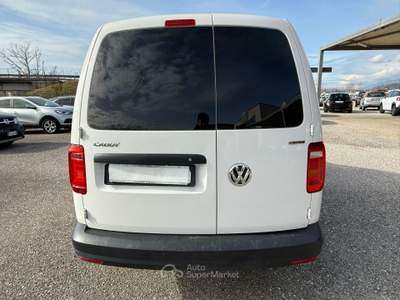 Volkswagen Caddy 2.0 TDI 4MOTION MAXI LE 4X4 Bianco usata San Salvatore Telesino