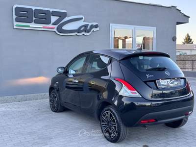 Lancia Ypsilon *PROMO* 5 porte S&S Hybrid Gold-CAMERA-APPLECARPLAY Nero usata ARICCIA