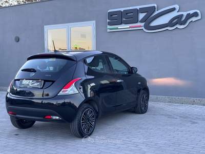 Lancia Ypsilon *PROMO* 5 porte S&S Hybrid Gold-CAMERA-APPLECARPLAY Nero usata ARICCIA