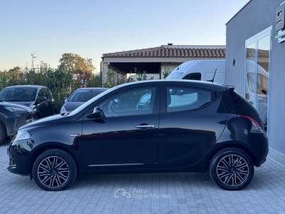 Lancia Ypsilon *PROMO* 5 porte S&S Hybrid Gold-CAMERA-APPLECARPLAY Nero usata ARICCIA