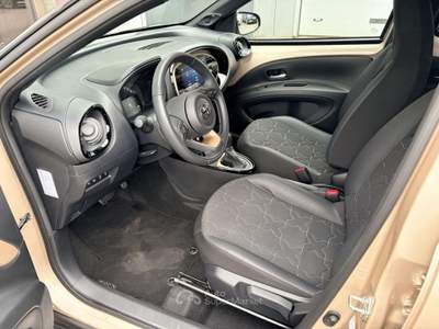 Toyota Aygo X 1.0 VVT-i S-CVT Envy Bronzo usata Castelvetrano