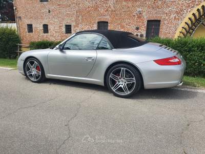 Porsche 911 Carrera S cabrio cambio manuale Argento usata CASALPUSTERLENGO