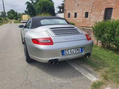 Porsche 911 Carrera S cabrio cambio manuale Argento usata CASALPUSTERLENGO