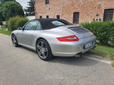 Porsche 911 Carrera S cabrio cambio manuale Argento usata CASALPUSTERLENGO