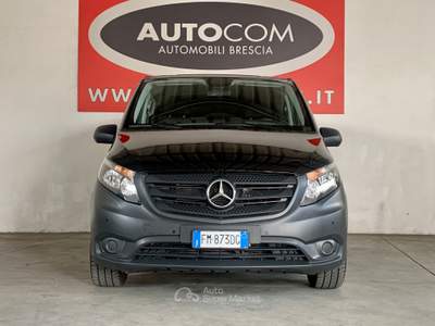 Mercedes-Benz Vito 119 CDI PC-SL Tourer Pro Long 8 posti Nero usata Gussago