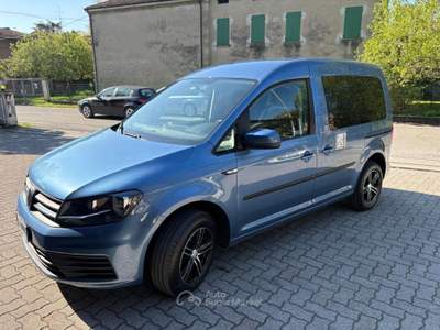 Volkswagen Caddy 2.0 tdi 102cv  E6  GANCIO OK NEOPATENTATO Blu/Azzurro usata Guastalla