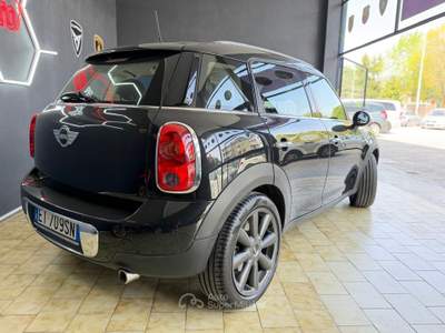 MINI Cooper MINI CONTRYMAN finanziamento senza anticipo Nero usata Telgate