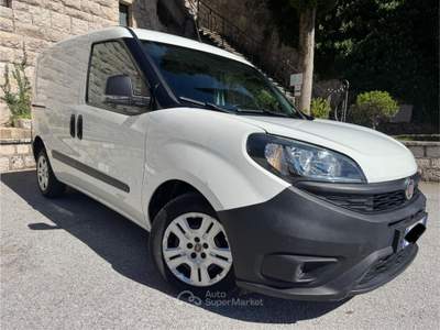 Fiat Doblò CARGO 3 POSTI Km 115000 CRONOLOGIA Bianco usata Isernia