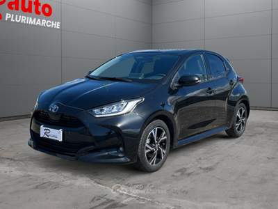 Toyota Yaris 1.5 Hybird Trend PREZZO REALE Nero usata FIUMICINO