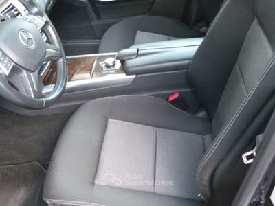 Mercedes-Benz Classe E vettura tenuta molto bene pari al nuovo Blu/Azzurro usata Dormelletto
