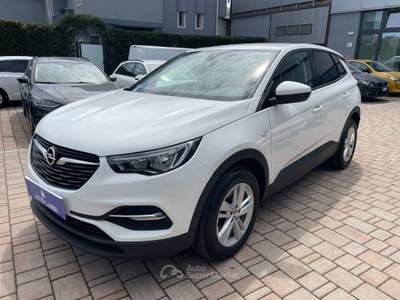 Opel Grandland X 1.2 s&s 130cv Bianco usata Sarego Opel Grandland X 1.2 s&s 130cv Bianco usata Sarego