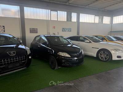 Lancia Ypsilon LANCIA YPSILON ORO 2023 Nero usata Ponsacco
