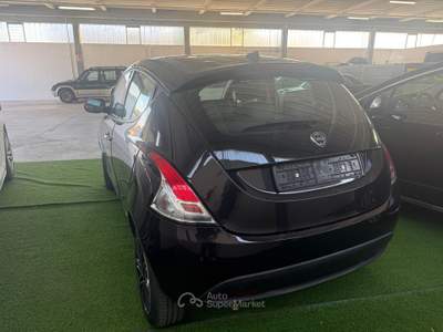 Lancia Ypsilon LANCIA YPSILON ORO 2023 Nero usata Ponsacco
