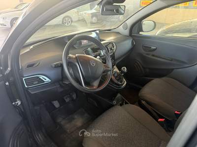 Lancia Ypsilon LANCIA YPSILON ORO 2023 Nero usata Ponsacco