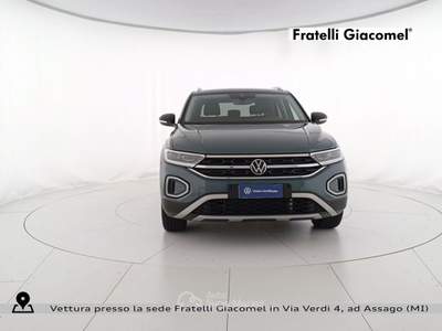 Volkswagen T-Roc 1.5 tsi style dsg Blu/Azzurro usata Assago