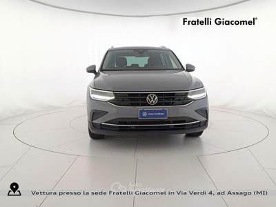 Volkswagen Tiguan 2.0 tdi life 150cv dsg Grigio usata Assago