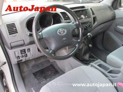 Toyota Hilux 3.0 d-4d double cab SR Argento usata Pisogne