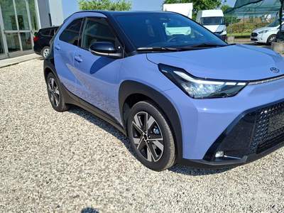 Toyota Aygo X Nuova Hybrid 115 Blu/Azzurro usata Castiglione delle Stiviere