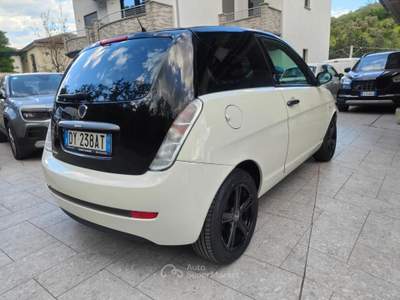 Lancia Ypsilon 1.4 Oro Ecochic GPL *VENDUTA* Bianco usata Cappelle sul Tavo
