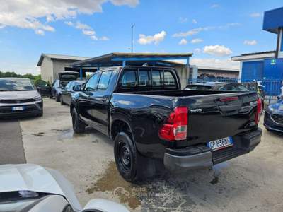 Toyota Hilux Hilux IV 2.4 d-4d double cab Comfort 4wd - GP836MH Bianco usata Basiliano