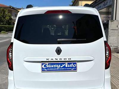 Renault Kangoo 1.5 Blue dCi 95 CV EDC TECHNO Bianco usata Pieve a Nievole