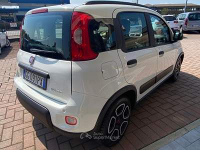 Fiat Panda 1.0 FireFly S&S Hybrid City Life ** NEOPATENTATO** Bianco usata Brusnengo