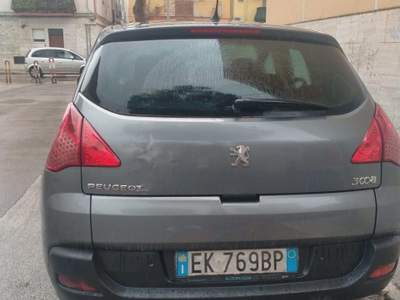 Peugeot 3008 Secondo proprietario e non fumatore Grigio usata Barletta