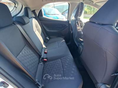 Toyota Yaris 1.5 Hybrid 115 Active Bianco usata Castiglione delle Stiviere