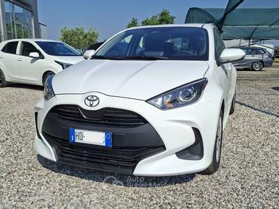 Toyota Yaris 1.5 Hybrid 115 Active Bianco usata Castiglione delle Stiviere