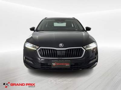 Skoda Octavia 1.0 e-TEC DSG Wagon Executive Nero usata Castenaso