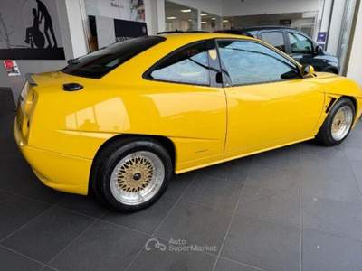 Fiat Coupé 2.0 i.e. 16V Confort Giallo usata Strambino