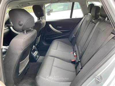BMW Serie 3 316d d Touring Business Advantage aut. NAVIG/FARI LED Argento usata Manocalzati