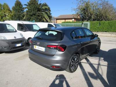 Fiat Tipo 1.6 Mjt S&S 5 porte Lounge Grigio usata Manocalzati