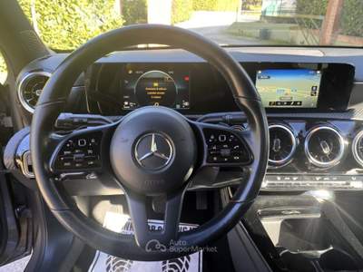 Mercedes-Benz Classe A d Automatic Business NAVIGATORE Nero usata Manocalzati