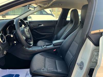 Mercedes-Benz CLA d Automatic Business NAVIGATORE Bianco usata Manocalzati