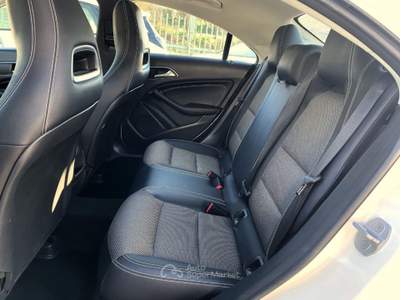 Mercedes-Benz CLA d Automatic Business NAVIGATORE Bianco usata Manocalzati