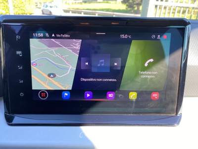 Seat Arona 1.0 EcoTSI Style NAV/FARI LED/CARPLAY Nero usata Manocalzati