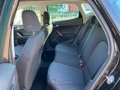 Seat Arona 1.0 EcoTSI Style NAV/FARI LED/CARPLAY Nero usata Manocalzati