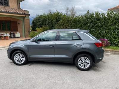 Volkswagen T-Roc 2.0 TDI 150CV DSG 4MOTION Business NAV Grigio usata Manocalzati