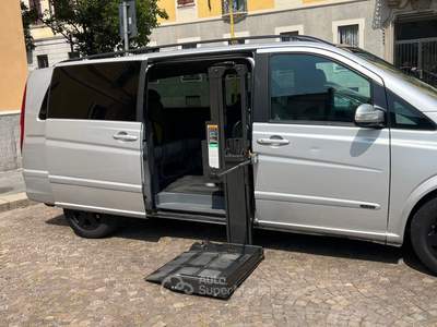 Mercedes-Benz Viano Viano allestito per disabili sali e guida Argento usata Pogliano Milanese
