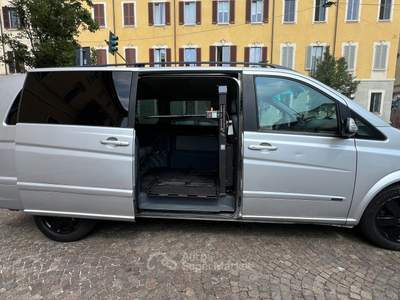 Mercedes-Benz Viano Viano allestito per disabili sali e guida Argento usata Pogliano Milanese