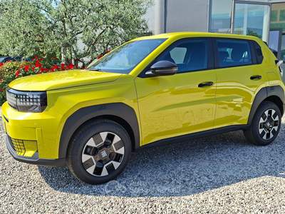 Fiat Grande Panda 1.2 Hybrid 110cv Giallo usata Castiglione delle Stiviere