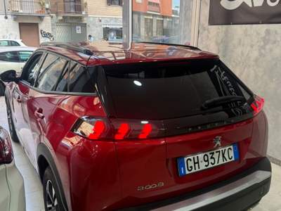 Peugeot 2008 80.000 km Rosso usata Moncalieri