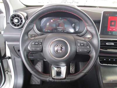 MG EHS 1.5T GDI 258 PHEV LUXURY Bianco usata Francolise