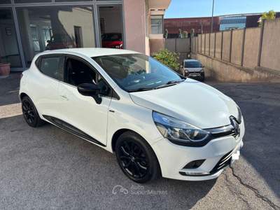 Renault Clio 1.5 dCi 8V 90 CV S&S 5p. Duel Bianco usata Roma